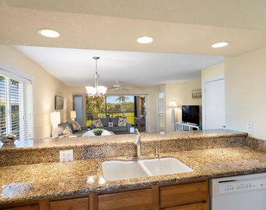 275 Palm Avenue - Photo Thumbnail 15