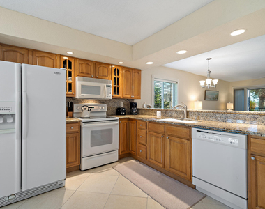 275 Palm Avenue - Photo Thumbnail 14