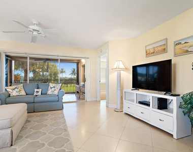 275 Palm Avenue - Photo Thumbnail 12