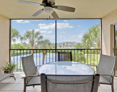 275 Palm Avenue - Photo Thumbnail 11