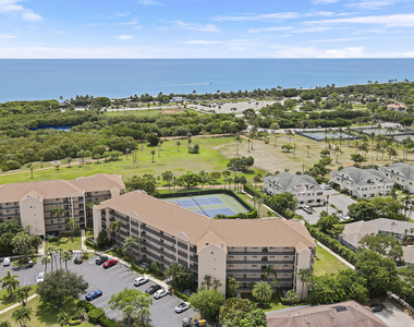 275 Palm Avenue - Photo Thumbnail 60