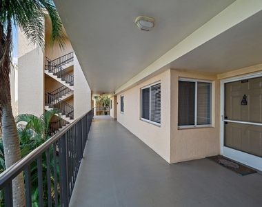 275 Palm Avenue - Photo Thumbnail 2