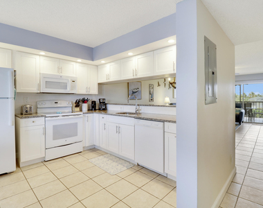 275 Palm Avenue - Photo Thumbnail 22