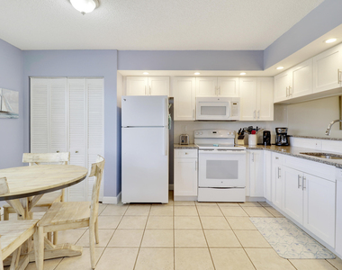 275 Palm Avenue - Photo Thumbnail 18