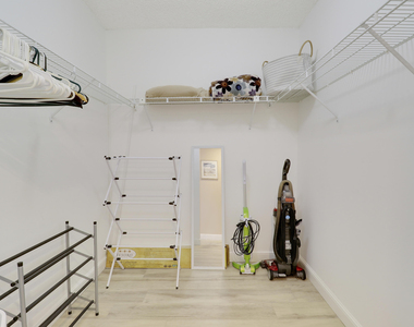 275 Palm Avenue - Photo Thumbnail 39