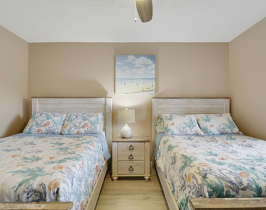 275 Palm Avenue - Photo Thumbnail 41