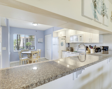 275 Palm Avenue - Photo Thumbnail 29