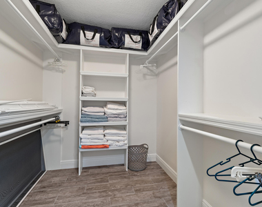 275 Palm Avenue - Photo Thumbnail 29