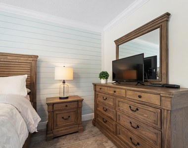 275 Palm Avenue - Photo Thumbnail 21