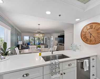 275 Palm Avenue - Photo Thumbnail 5