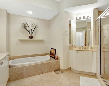 701 S Olive Avenue - Photo Thumbnail 16