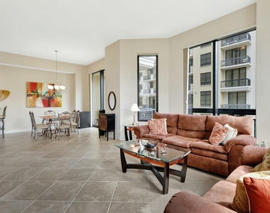 701 S Olive Avenue - Photo Thumbnail 6