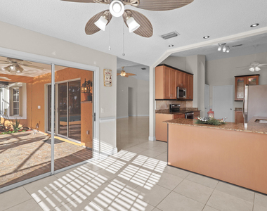 152 Ne Twylite Terrace - Photo Thumbnail 13