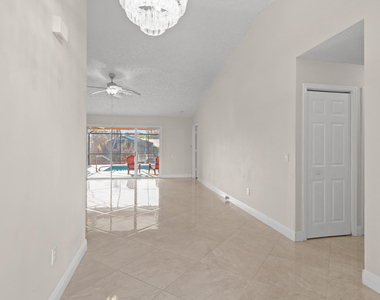 152 Ne Twylite Terrace - Photo Thumbnail 6