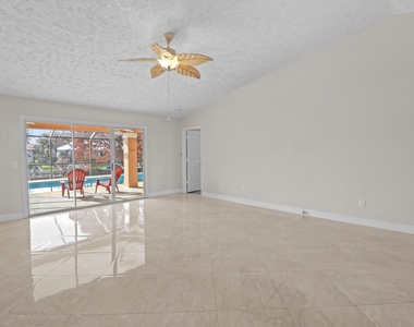 152 Ne Twylite Terrace - Photo Thumbnail 9
