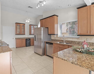 152 Ne Twylite Terrace - Photo Thumbnail 11