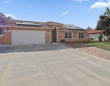 152 Ne Twylite Terrace - Photo Thumbnail 3