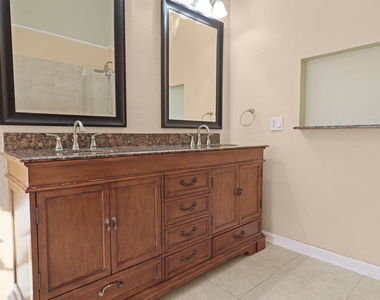 152 Ne Twylite Terrace - Photo Thumbnail 23