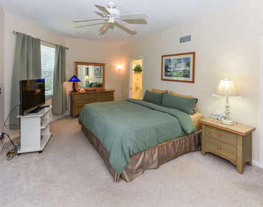 4105 Fairway Drive N - Photo Thumbnail 16
