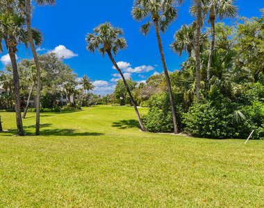 4105 Fairway Drive N - Photo Thumbnail 3