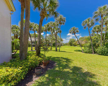 4105 Fairway Drive N - Photo Thumbnail 2
