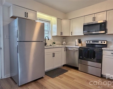 6314 Old Pineville Road - Photo Thumbnail 5