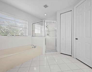 877 Taft Court - Photo Thumbnail 22