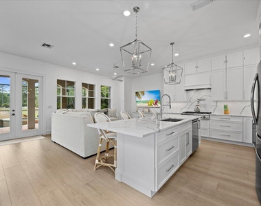 877 Taft Court - Photo Thumbnail 8