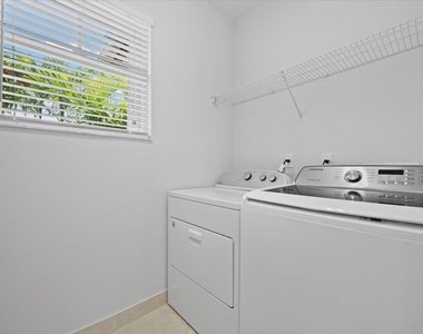 877 Taft Court - Photo Thumbnail 28
