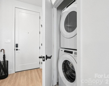 2222 N Tryon Street - Photo Thumbnail 39