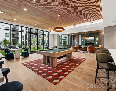 2222 N Tryon Street - Photo Thumbnail 15