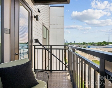 2222 N Tryon Street - Photo Thumbnail 40