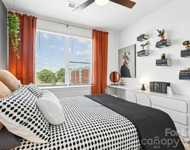 2222 N Tryon Street - Photo Thumbnail 37