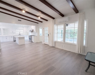 18 Woodland Lane - Photo Thumbnail 6