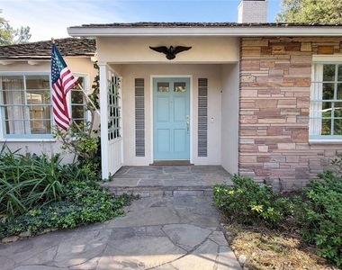 18 Woodland Lane - Photo Thumbnail 1
