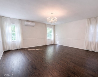 18 Woodland Lane - Photo Thumbnail 10