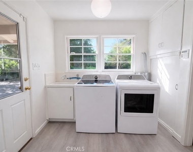 18 Woodland Lane - Photo Thumbnail 9