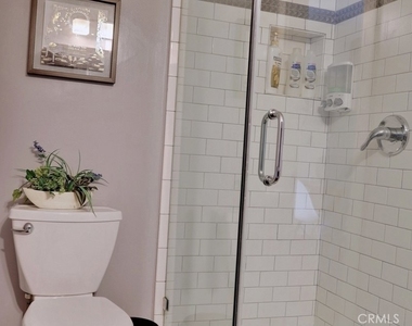 5150 Romaine Street - Photo Thumbnail 15