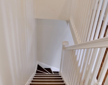 5150 Romaine Street - Photo Thumbnail 10