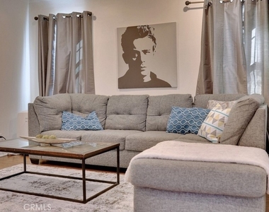 5150 Romaine Street - Photo Thumbnail 5