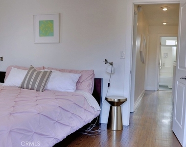 5150 Romaine Street - Photo Thumbnail 11