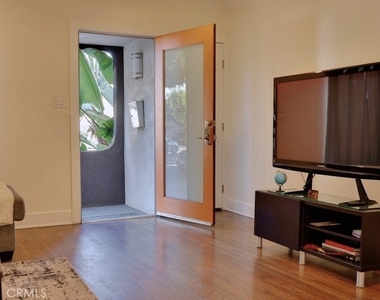 5150 Romaine Street - Photo Thumbnail 1