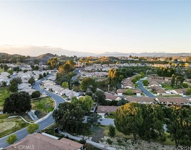 19724 Avenue Of The Oaks - Photo Thumbnail 18
