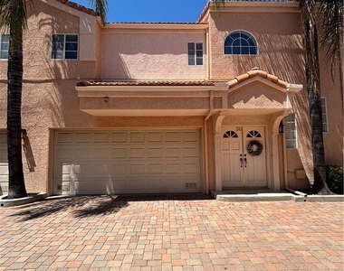 5200 White Oak Avenue - Photo Thumbnail 36