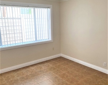 250 Cliff Drive - Photo Thumbnail 15