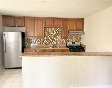 250 Cliff Drive - Photo Thumbnail 11