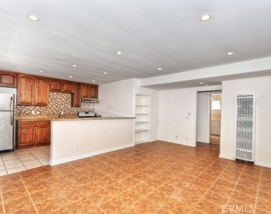 250 Cliff Drive - Photo Thumbnail 1