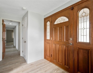 1935 W 1st - Photo Thumbnail 4