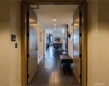 10560 Wilshire Boulevard - Photo Thumbnail 8