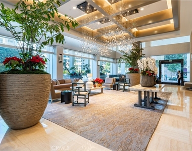 10560 Wilshire Boulevard - Photo Thumbnail 9